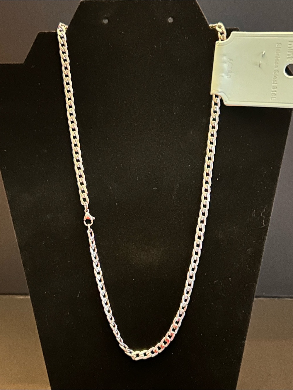 Mint Unisex Stainless Steel 20 Inch Figaro Necklace with Lobster Claw Clasp NWT